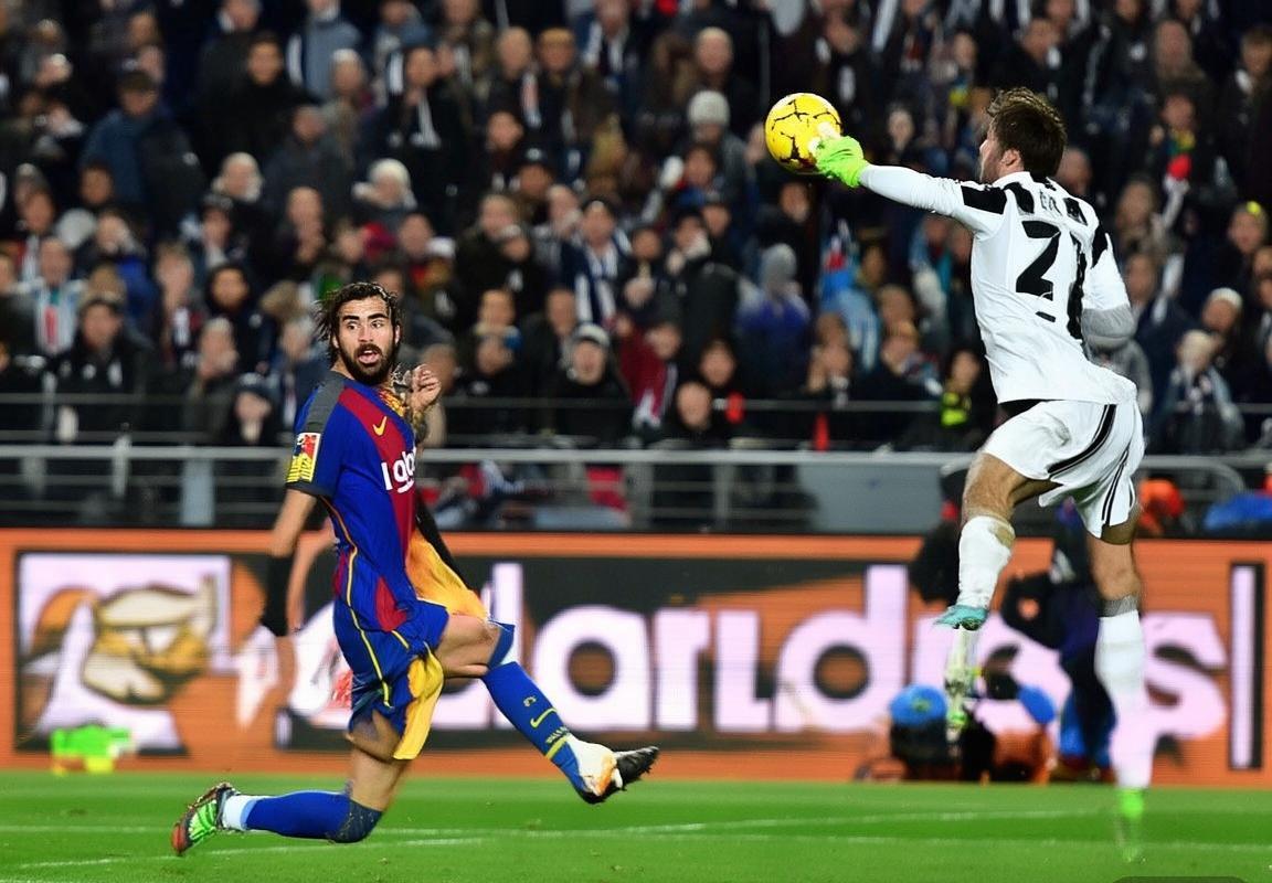 巴塞罗那VS尤文图斯：巅峰对决经典瞬间与影响力解析(图1)